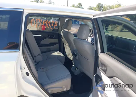 2014 Toyota Highlander Le Plus V6 from USA, damaged, VIN 5TDZKRFH2ES014098